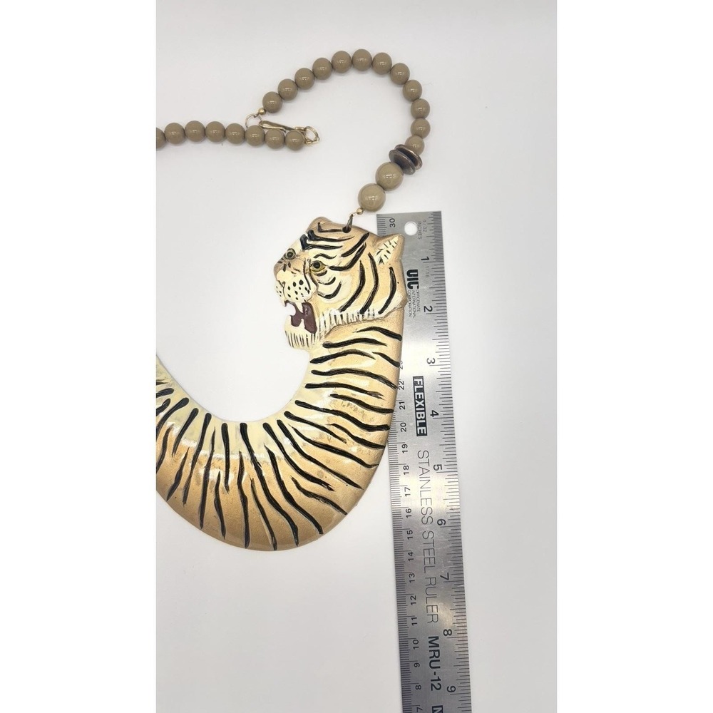 Huge Vintage Hand Painted Tiger Statement Necklace - Picture 6 of 7